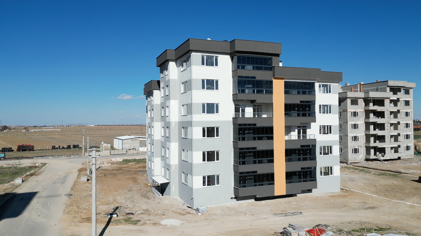 Yeni Şehir Mah.de 4+1 Satılık Daire